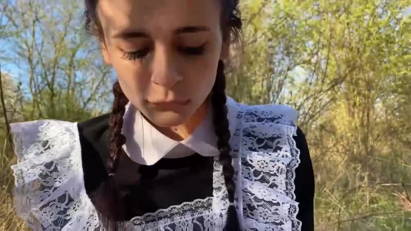 Uno studente è stato scopato tra i cespugli da un insegnante ed è entrato accidentalmente nella figa di Katerich69 (titoli russi grandi tette, anale, porno, sesso, incesto)