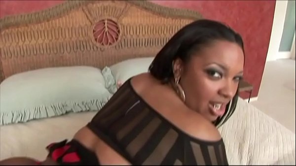 Ebony, a blessed milf who owns the ass and tits of 2 girls loves it when her column gets visited and she gets fucked neatly. This is her ass right in resonant vibration ....