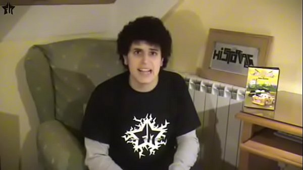 Junger Mann erzählt Film über Stierkämpfe