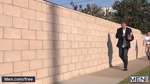 Men.com - (Connor Maguire, Jeremy Spreadums) - Viajeros - Taladra mi agujero