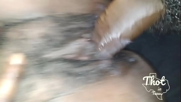 Thot in Texas - 2 sborrate sulla figa pelosa della nonna e della MILF Due puttane diverse Stesso risultato Sborrate sullo stomaco