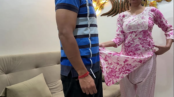 Indischer heißer Bhabhi-Sex mit Schneidermeister (Hindi-Audio)