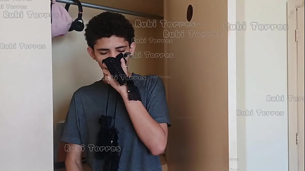 Beautiful Teen teases blowjob