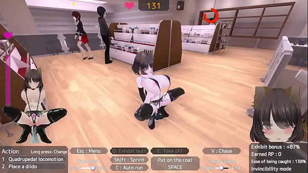 Une pute exhibitionniste se masturbe et expose dans un magasin de vêtements pour que tout le monde puisse voir comment la pute elle-même s'humilie