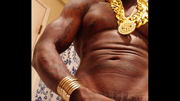 BBC Worship Hallelujah Johnson (fiesta todo el año acariciando su enorme polla monstruosa) Busque en Internet a Hallelujah Johnson acariciando su polla