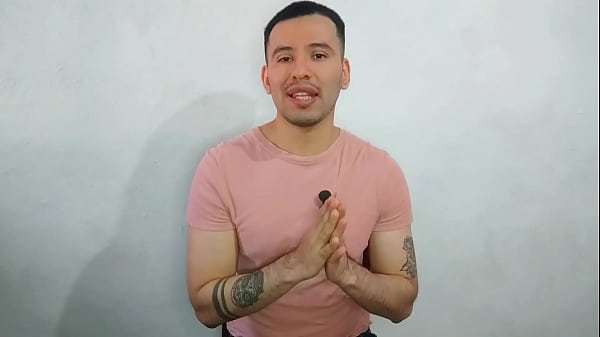 ¡El flaco y talentoso conductor me hace chuparle la polla de 21 cm en la cafetería de la empresa! historia sexual