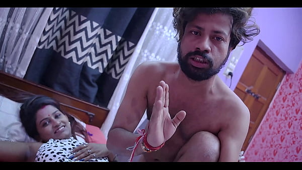Seios naturais, esposa indiana seduziu o marido para transar com ela com força e realizar seu desejo sexual