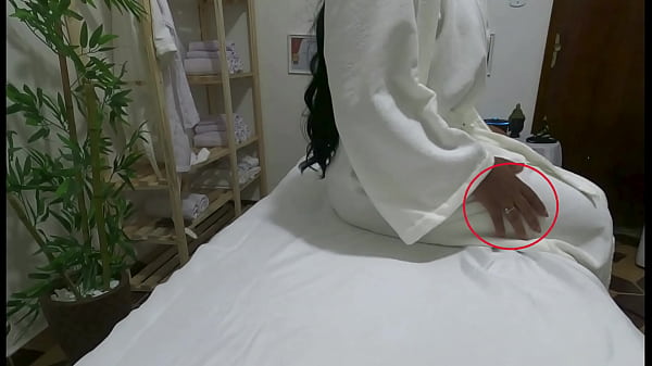 FLAGRANT - Hot black gym personal was filmed NAKED sucking the therapist - Tantric massage