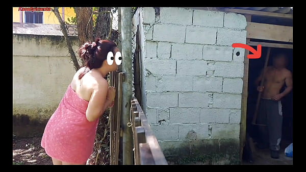 Shower doesn't work, married woman asks the tea caretaker for help using just a towel and pays with sex