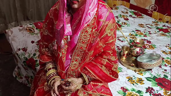 Desi cauple esposa recién casada karwa chauth follando audio hindi claro