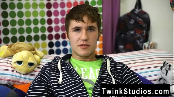 Kain Lanning ist ein dampfender kleiner Hengst aus Iowa. Er spricht über sein