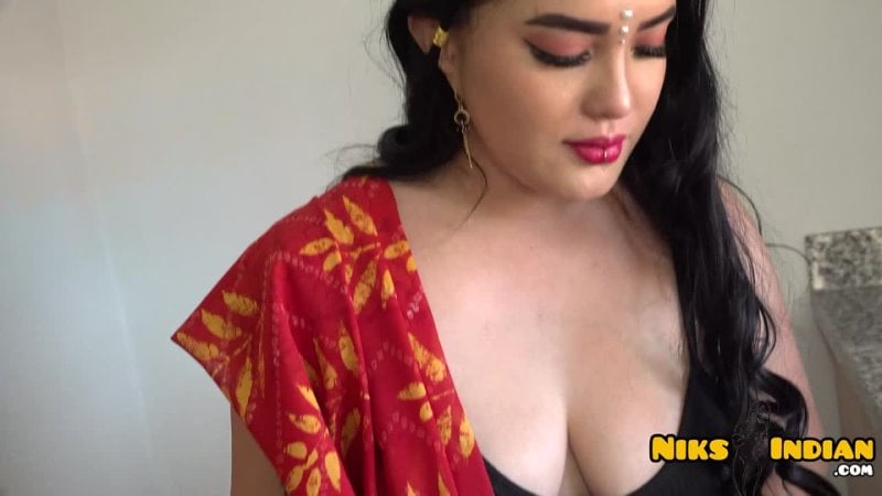 Bunda grande curvilínea peitos grandes desi bhabhi fodido por devar